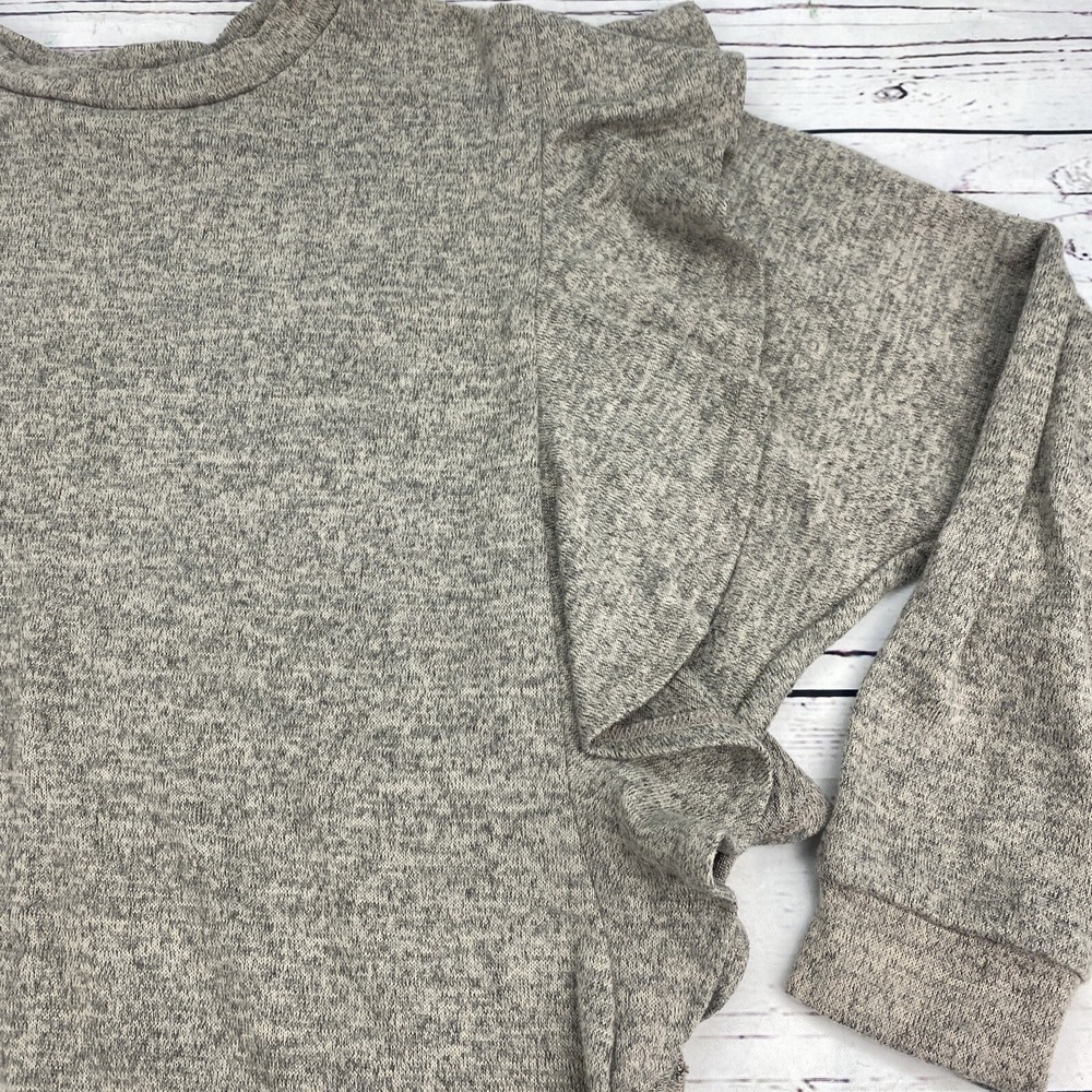 Gray Ruffled Shoulder Long Sleeve Top Knit Sweater Shirt Pullover Women's Large - Picture 2 of 6